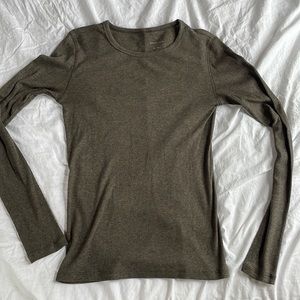 Everlane long sleeve cotton rib fitted shirt